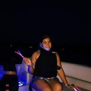 Meet your Posher, Emma